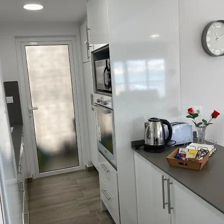 Happy Apartment *