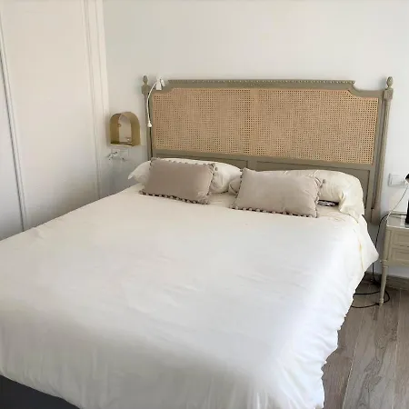 Happy Apartment